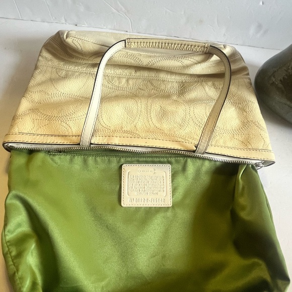 COACH Signature C patent leather tote - Picture 8 of 11